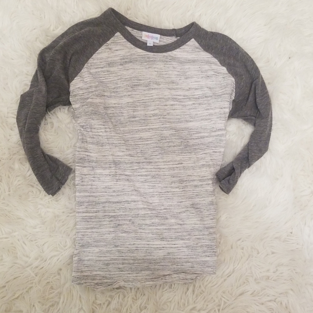 NWOT LuLaRoe Randy Shirt - Medium